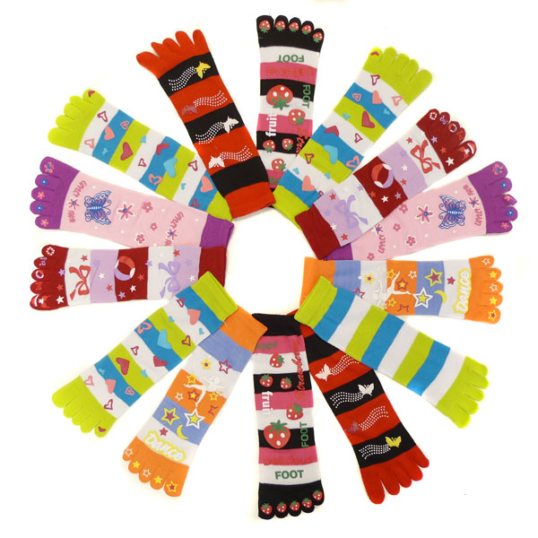 SHIPS FREE - Funky Fun Design Toe Socks - 3 Pack