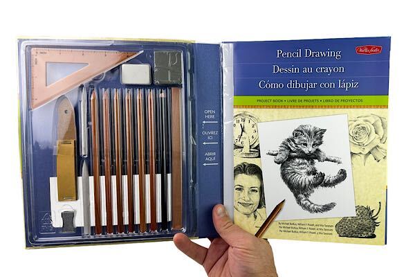 Simple Drawing Kit Pencil Sketching / Drawing Kit : A Complete Kit for Beginners - This ...