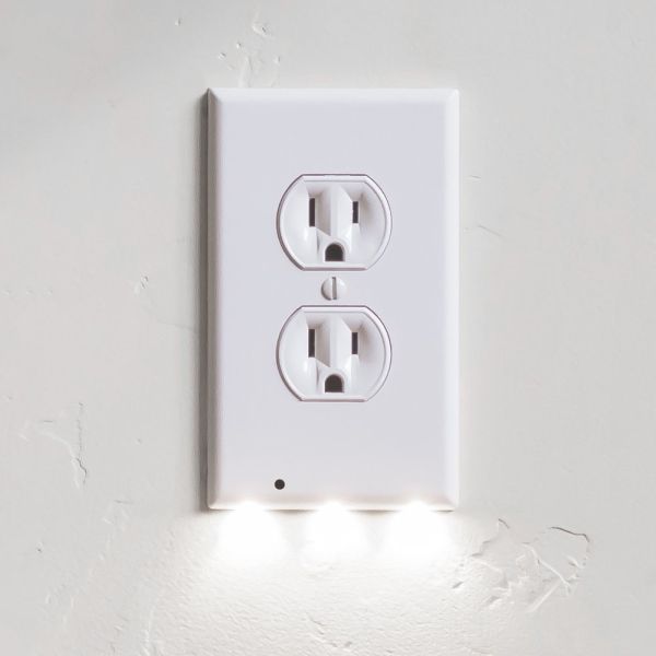 $5.99 (reg $20) Outlet Wall Pl...